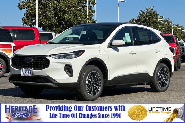 New 2025 Ford Escape SE w/ Class II Trailer Tow Package image 8