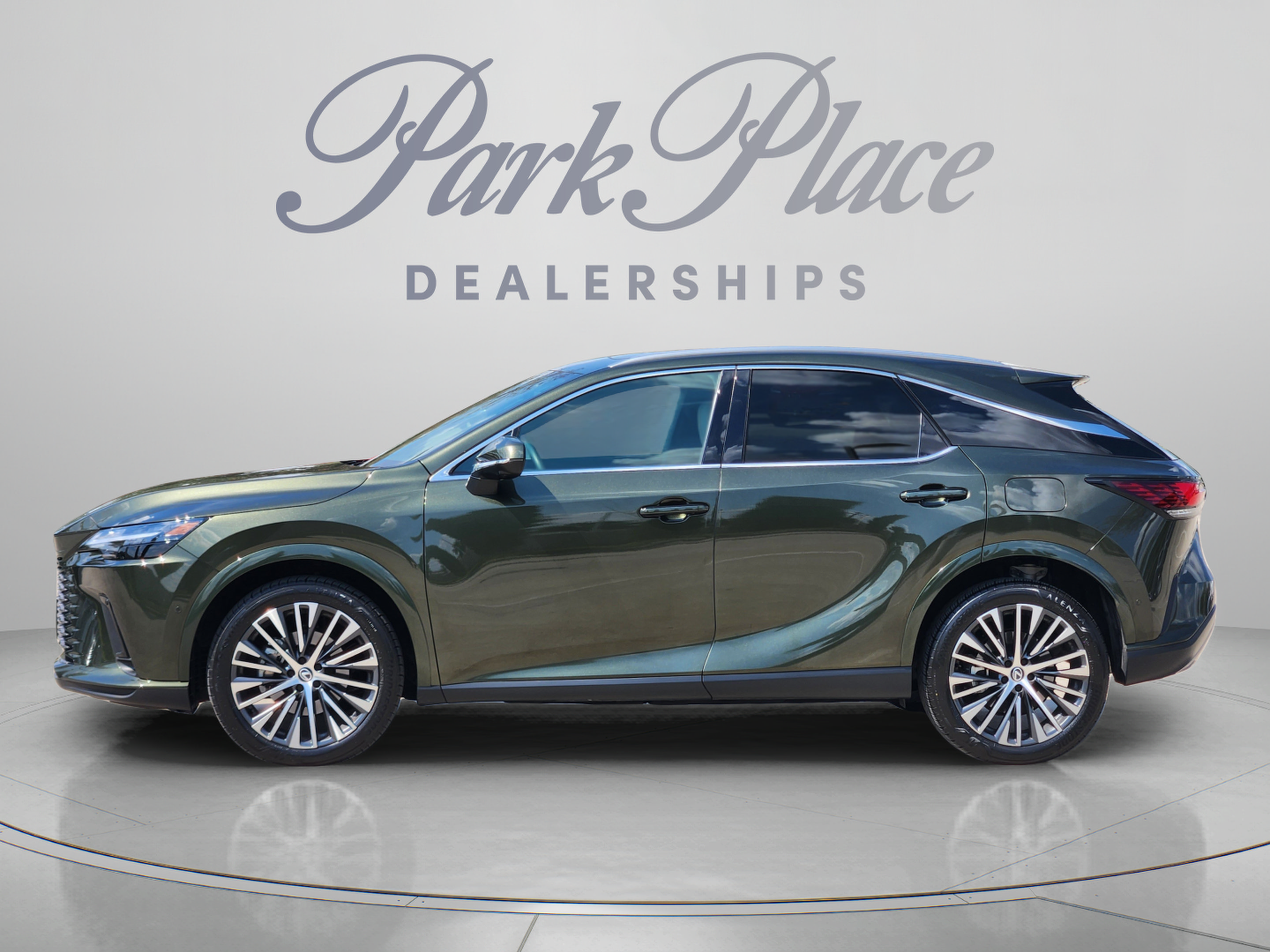 Used 2025 Lexus RX 350 Premium Plus w/ Convenience Package FWD image 2