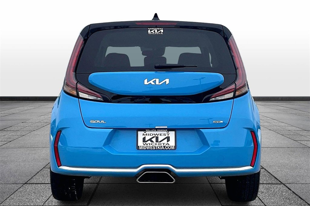 Certified 2024 Kia Soul GT-Line image 4