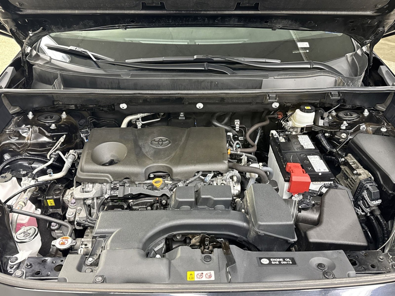 Used 2024 Toyota RAV4 XLE image 30