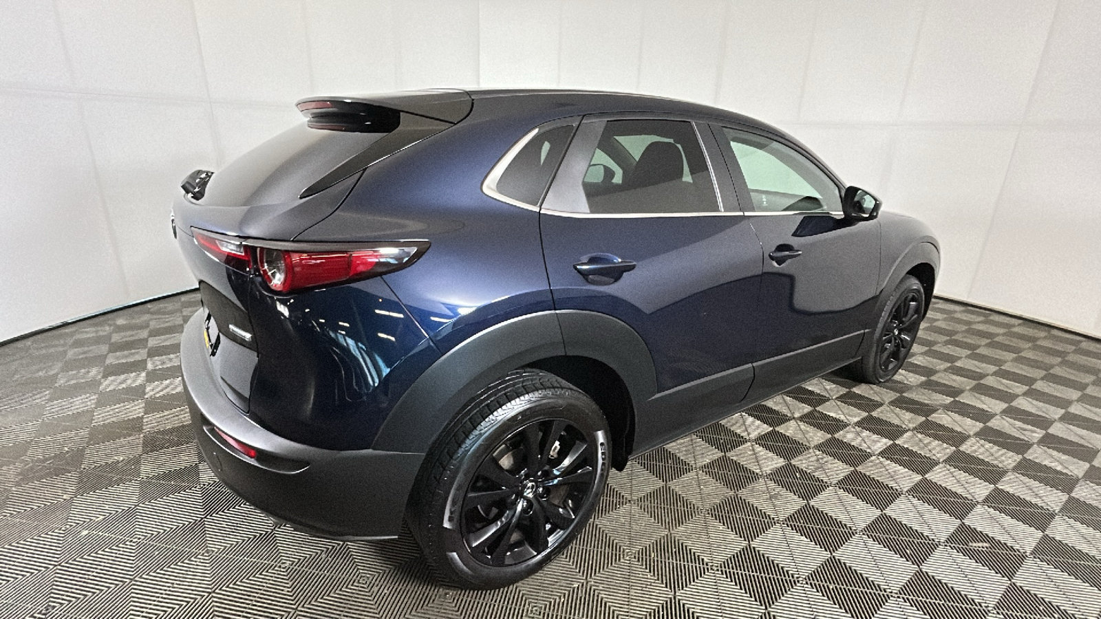 Used 2024 MAZDA CX-30 AWD 2.5 S w/ Select Sport Pkg image 3