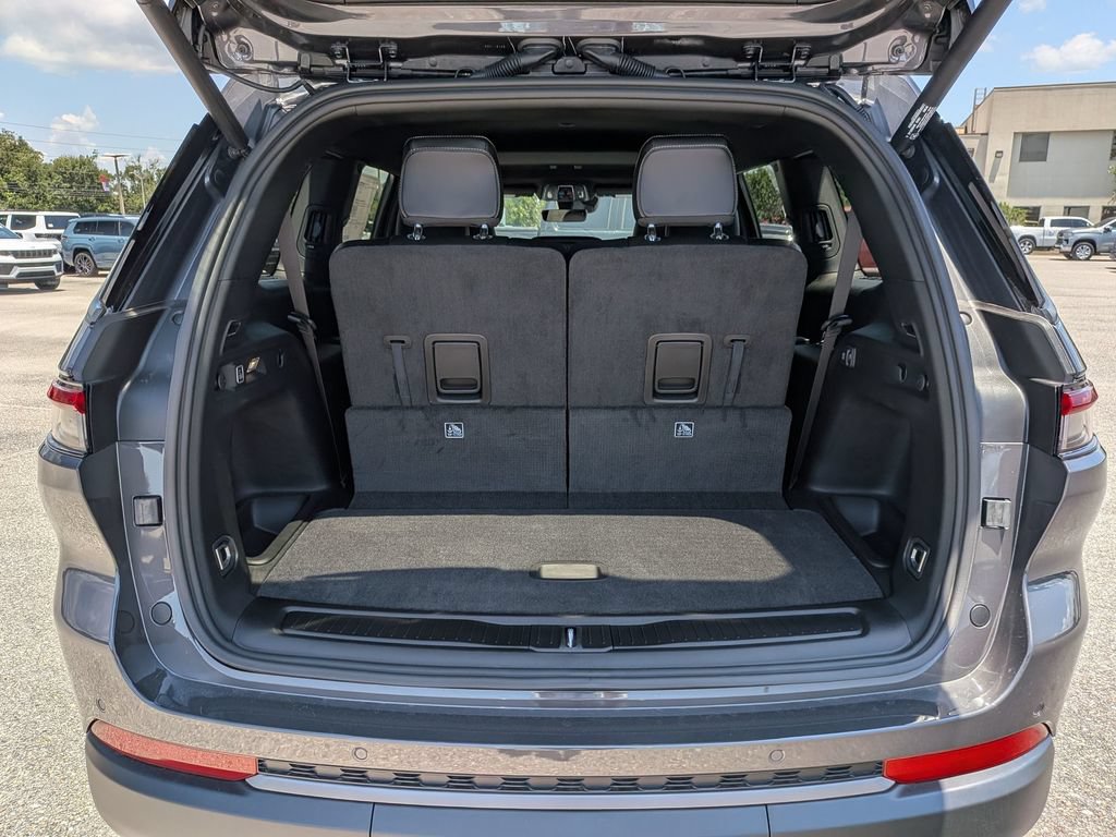 New 2026 Jeep Grand Cherokee L 2WD image 28