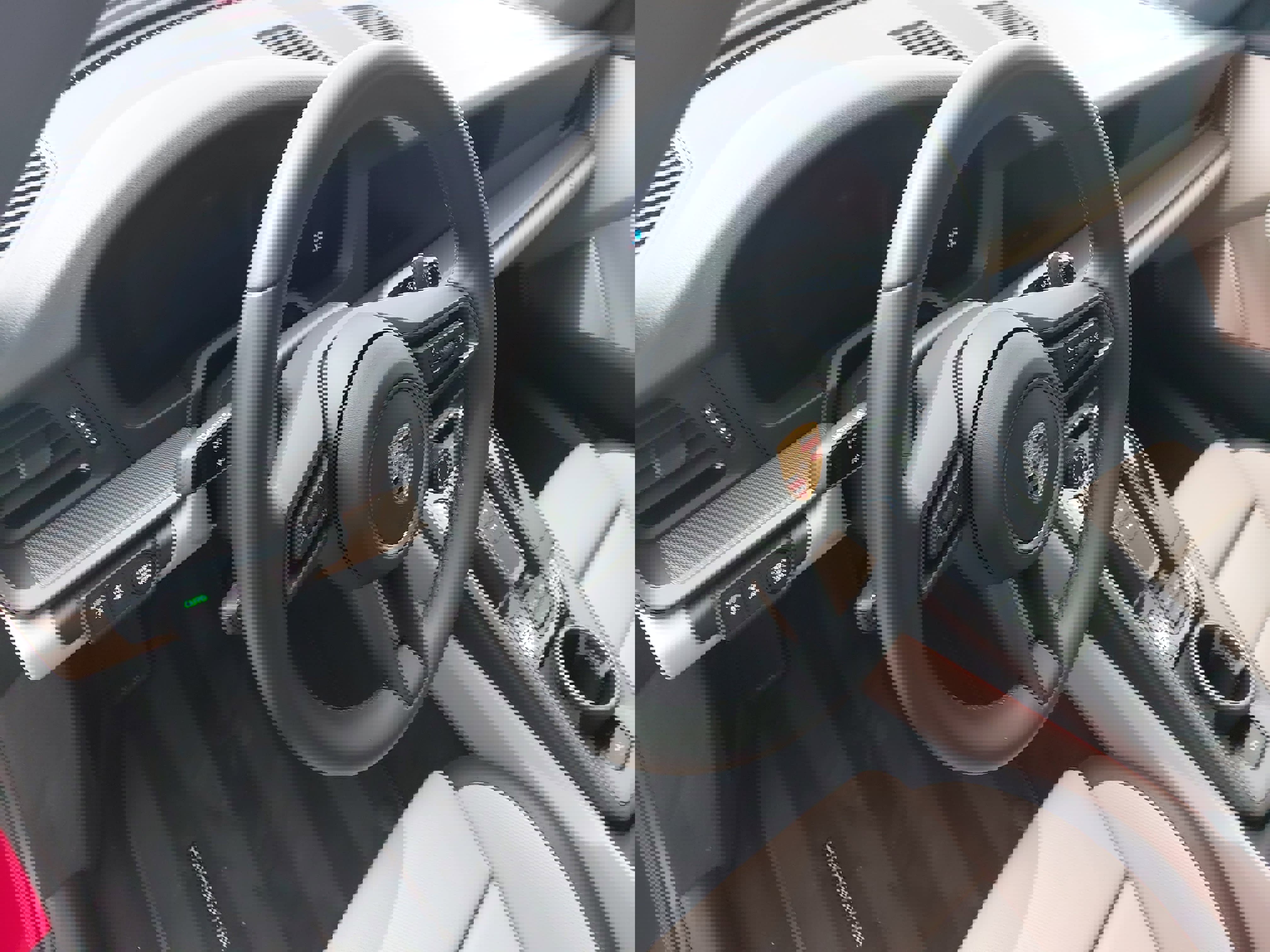 Certified 2025 Porsche 911 Carrera image 14