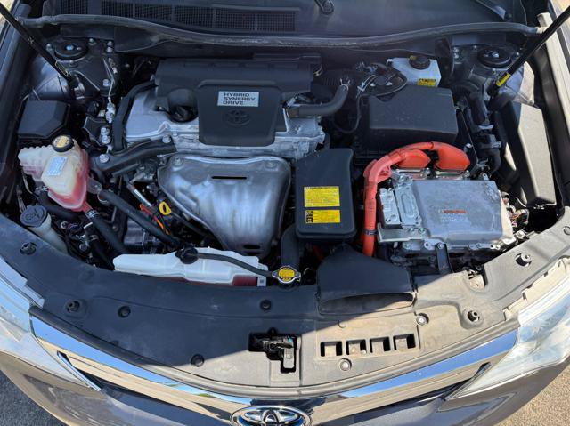 Used 2014 Toyota Camry XLE w/ Moonroof Package FWD image 18
