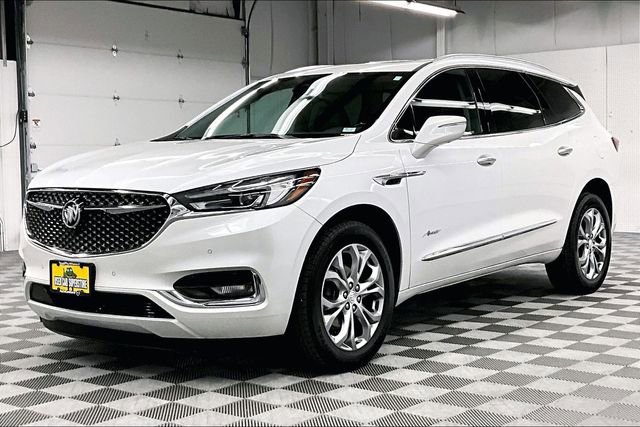 Used 2021 Buick Enclave Avenir w/ Avenir Technology Package FWD image 11