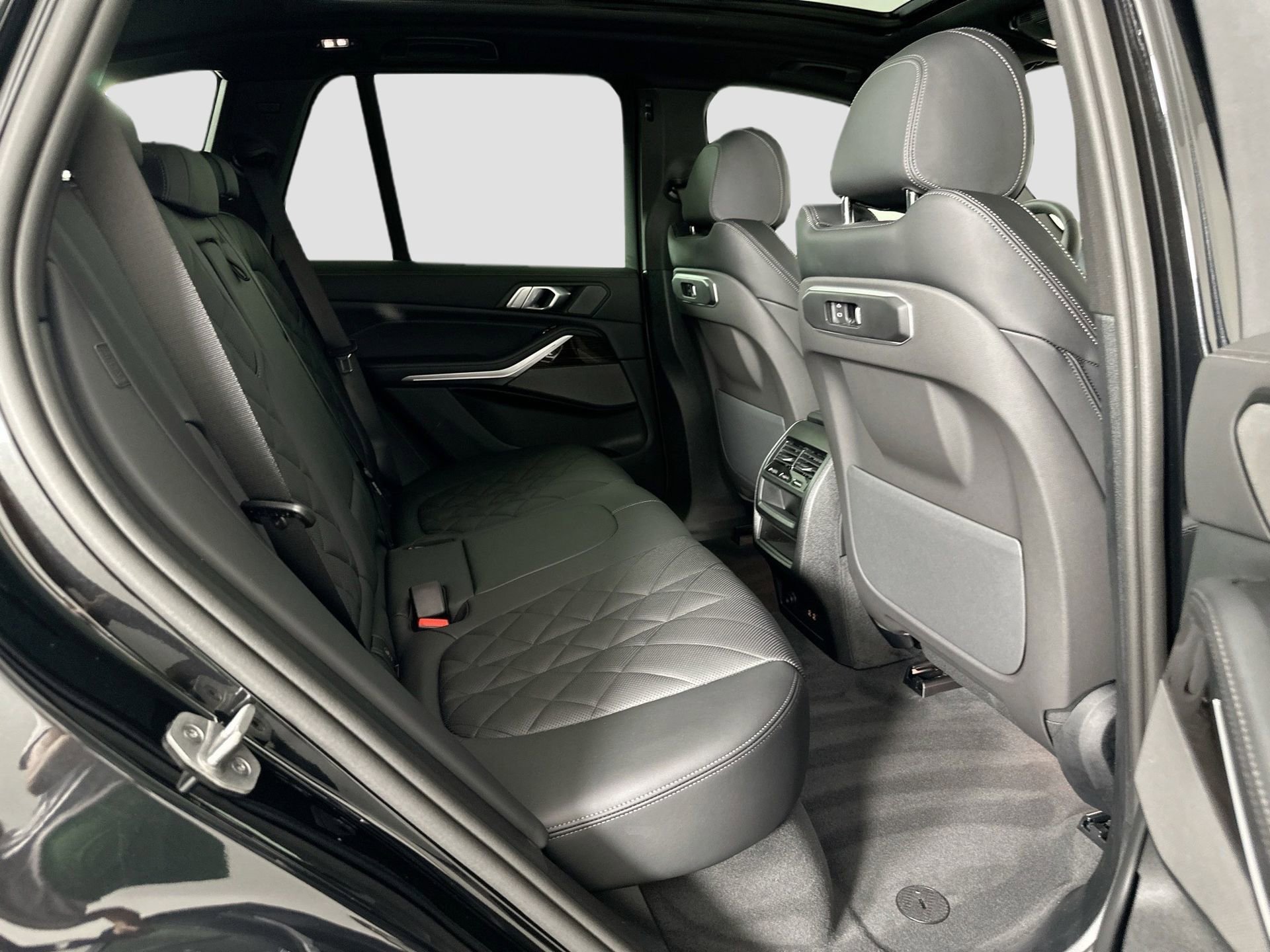 Certified 2026 BMW X5 sDrive40i w/ Premium Package image 18