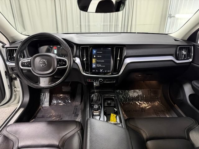 Used 2020 Volvo V60 T5 Cross Country w/ Protection Package Premier AWD/4WD image 13