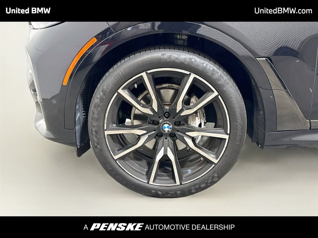 Used 2021 BMW X7 xDrive40i w/ M Sport Package AWD/4WD image 9