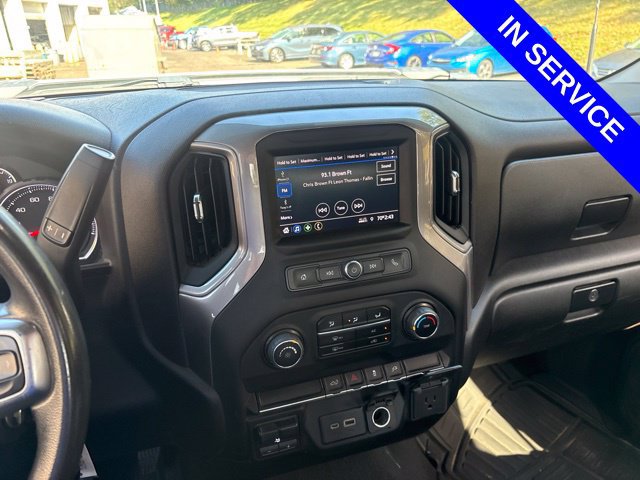 Used 2022 Chevrolet Silverado 2500 Custom w/ Custom Value Package AWD/4WD image 10