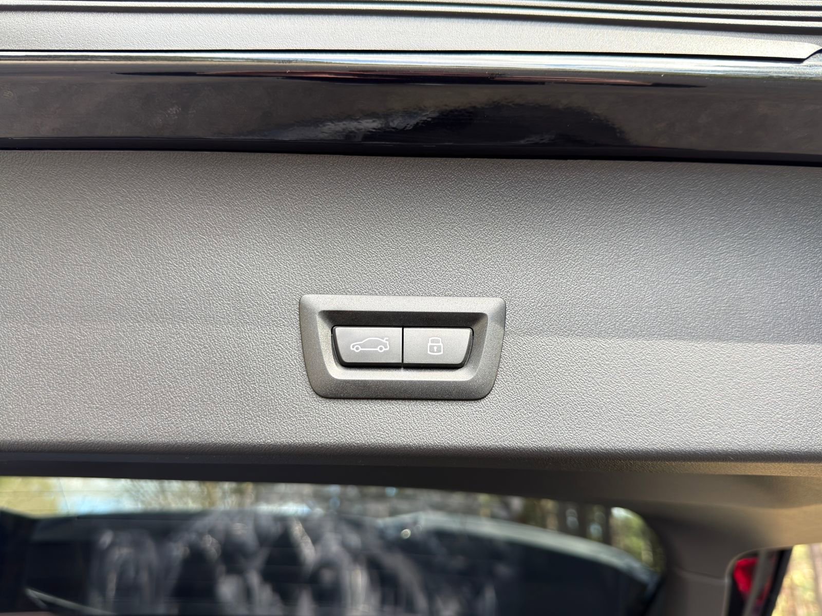 Certified 2025 BMW X3 xDrive30i w/ M Sport Package image 17