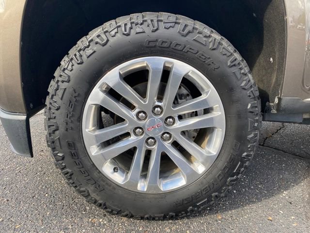 Certified 2017 GMC Canyon SLT w/ Driver Alert Package image 23