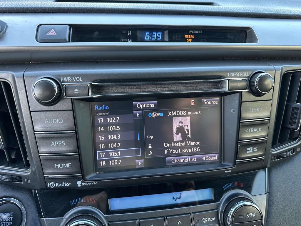 Used 2015 Toyota RAV4 Limited image 29