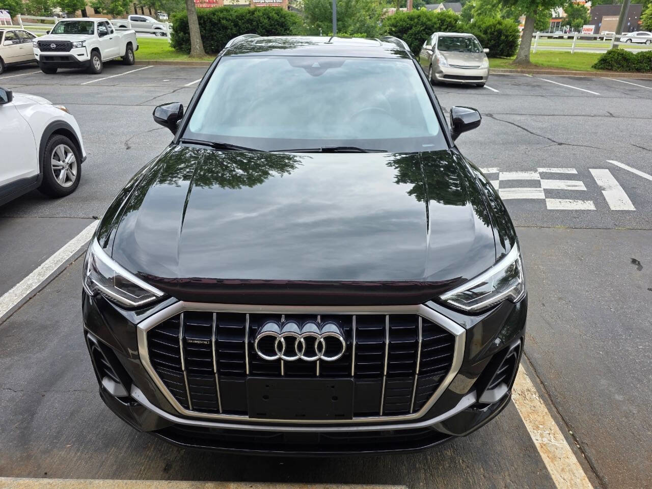 Used 2019 Audi Q3 2.0T Premium Plus image 2