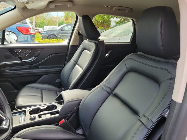Certified 2024 Lincoln Corsair FWD image 11