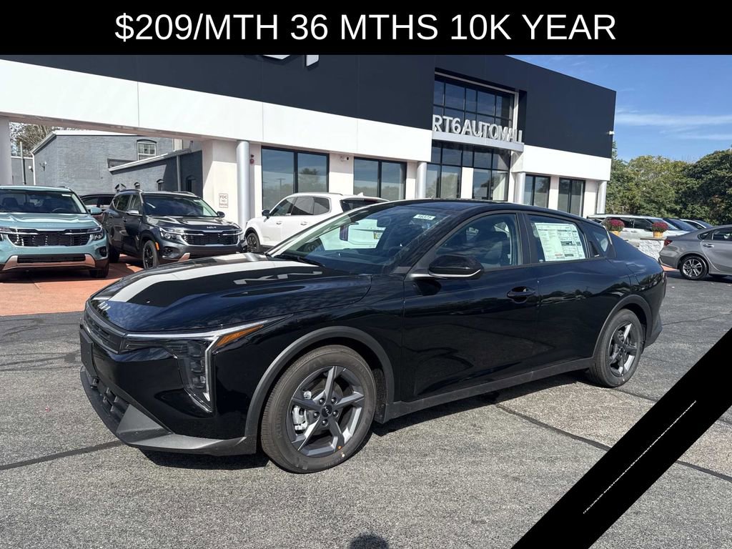 New 2025 Kia K4 LXS