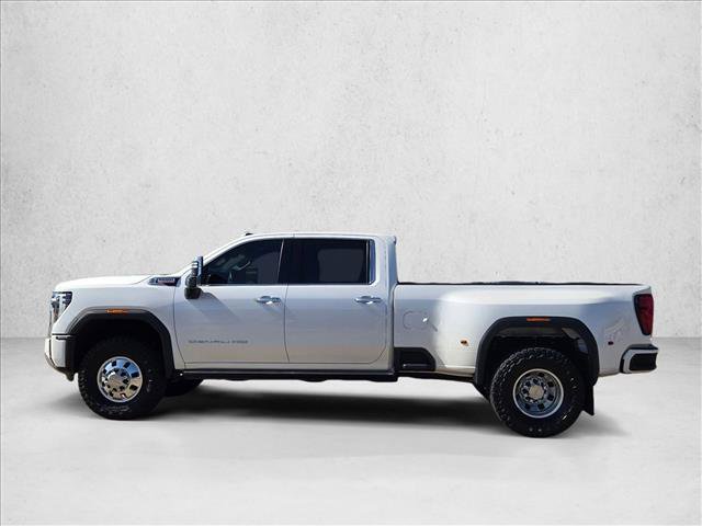 Used 2024 GMC Sierra 3500 Denali w/ Denali Reserve Package AWD/4WD image 9