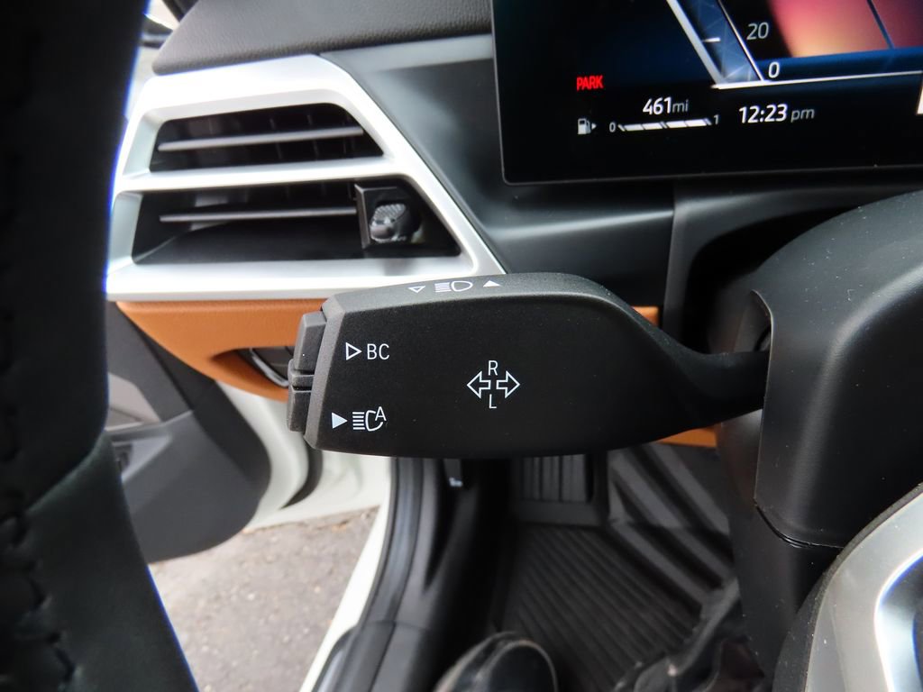 New 2026 BMW 330i xDrive Sedan w/ Premium Package image 36