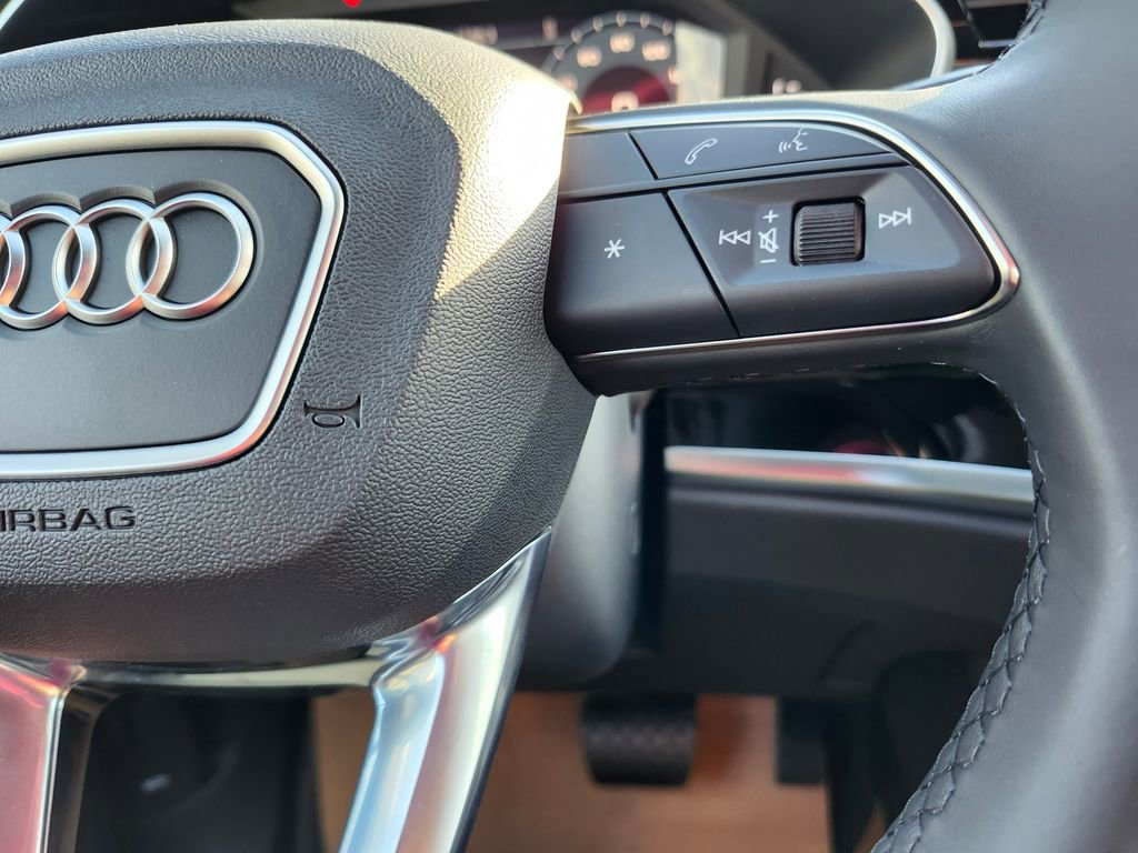 New 2025 Audi Q3 2.0T Premium image 15