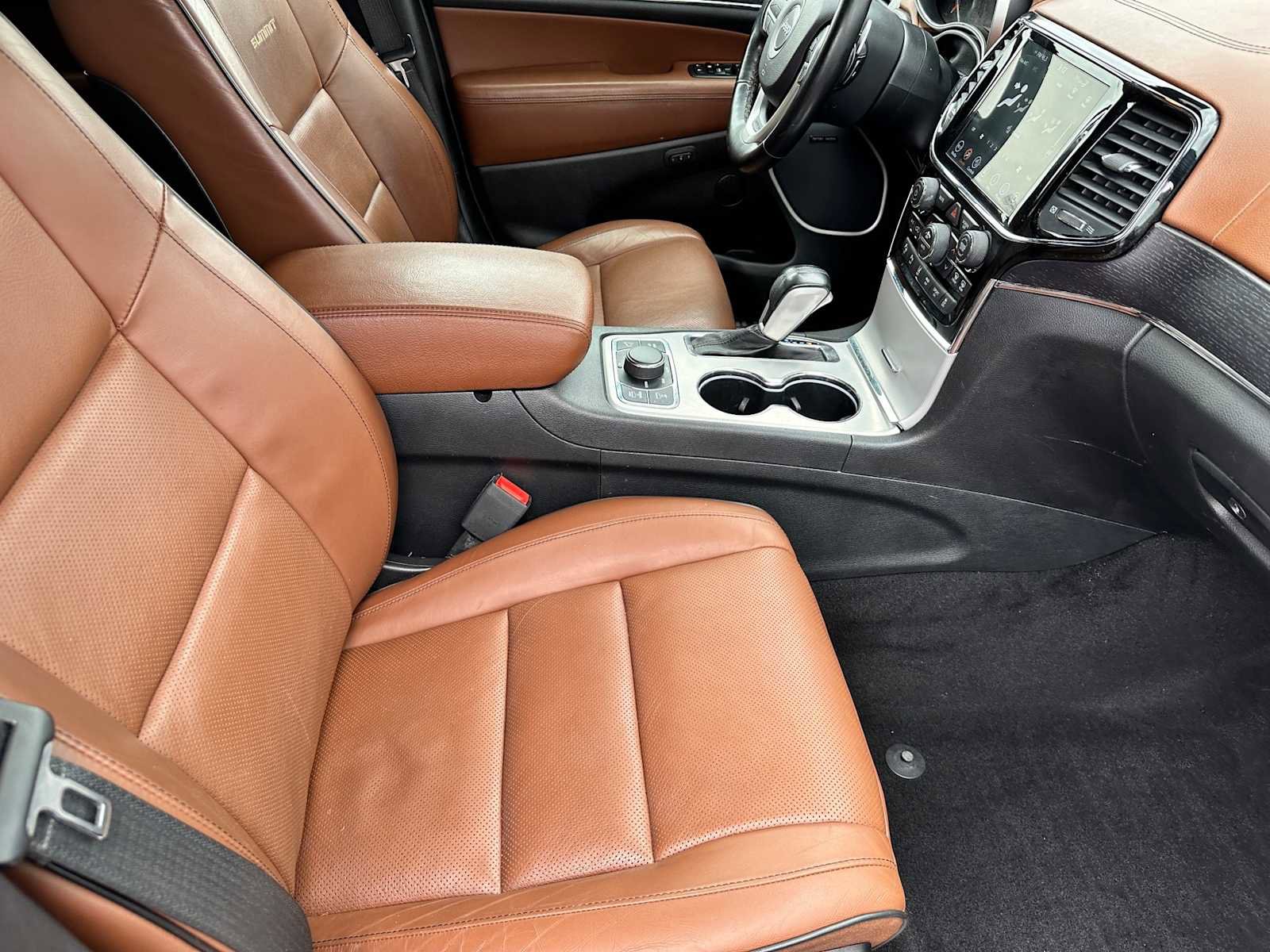 Used 2020 Jeep Grand Cherokee Summit AWD/4WD image 22