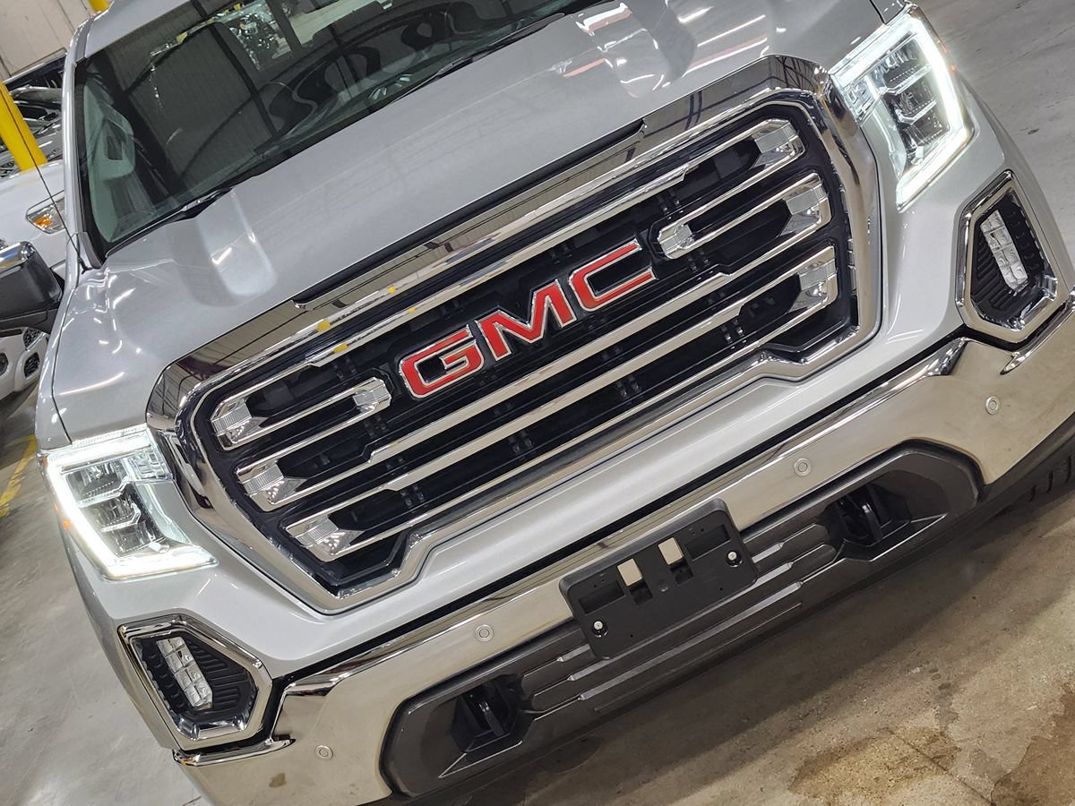 Used 2021 GMC Sierra 1500 SLT RWD image 19