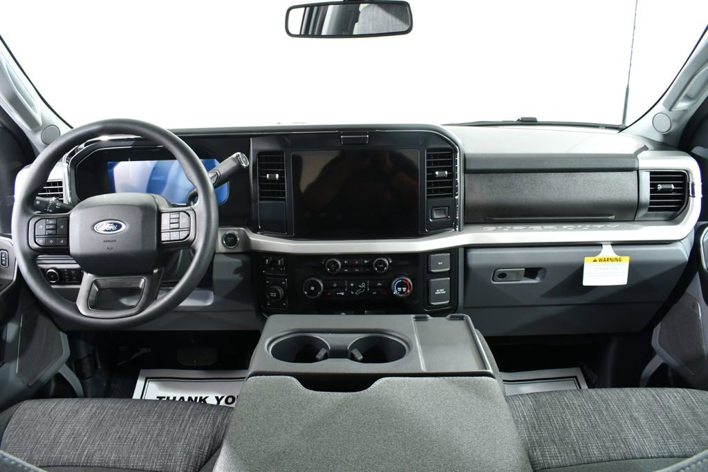 New 2026 Ford F350 XLT w/ XLT Premium Package AWD/4WD image 7