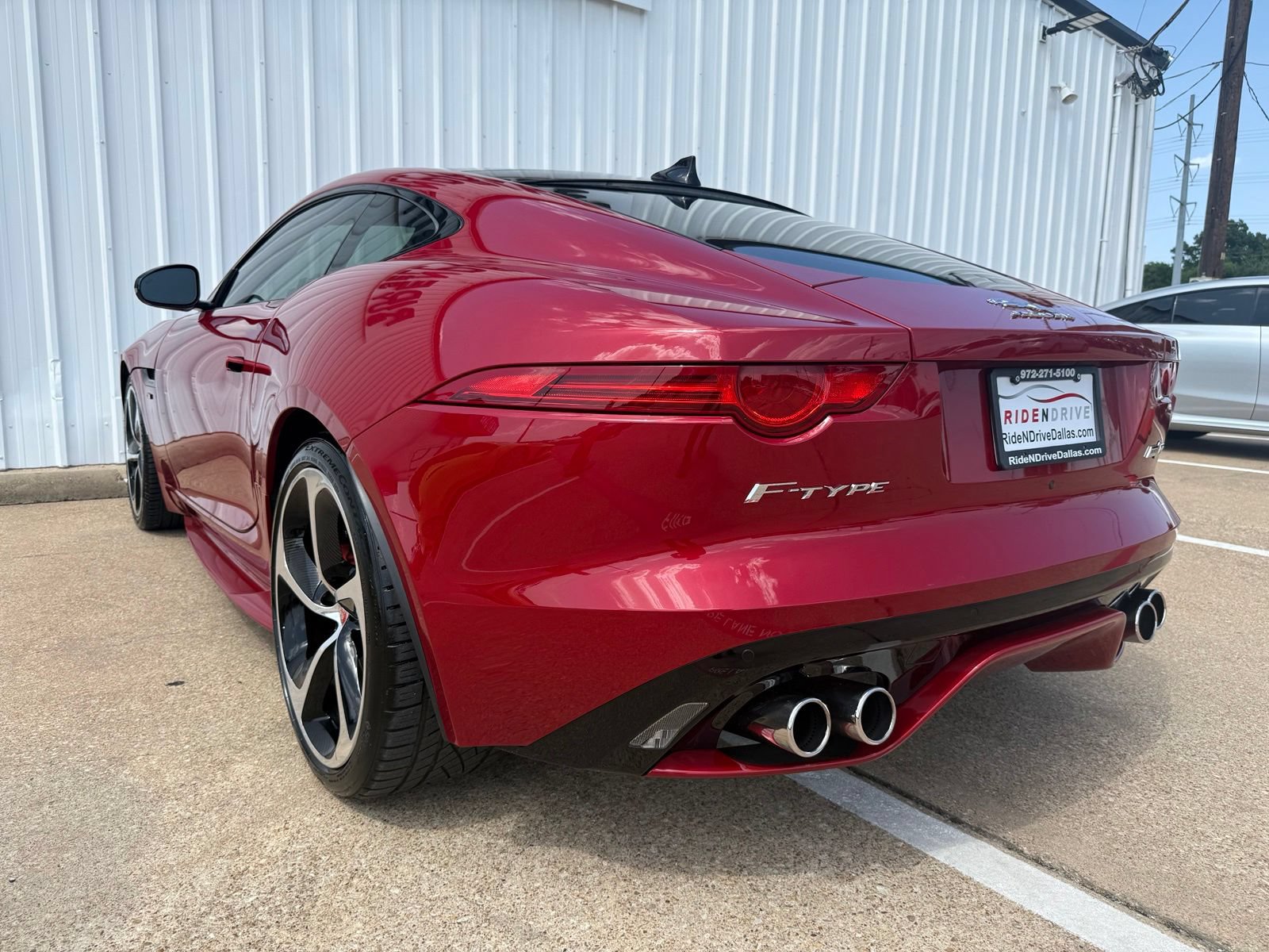 Used 2016 Jaguar F-TYPE R AWD/4WD image 3