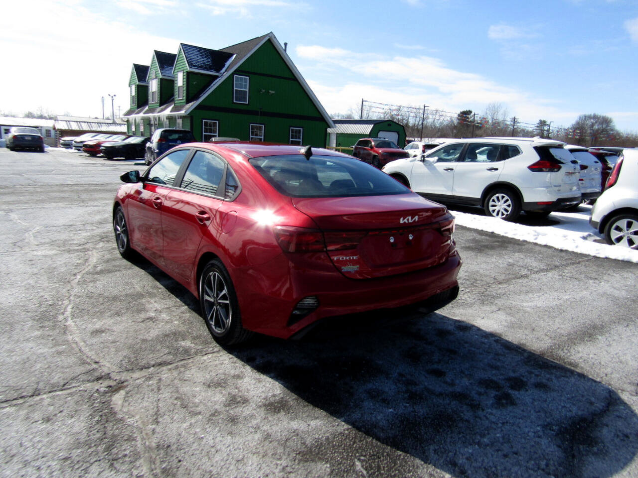 Used 2022 Kia Forte LXS image 5