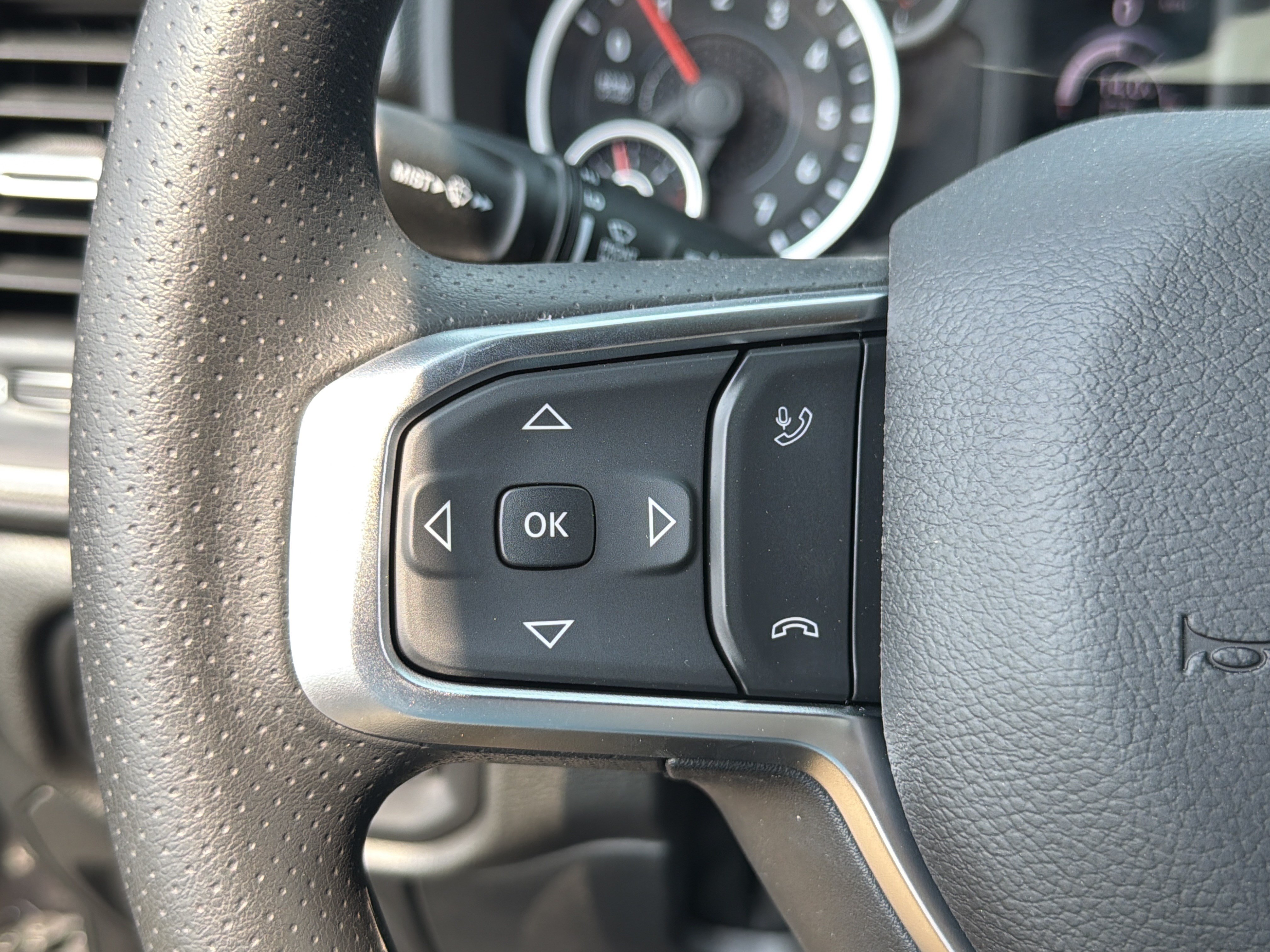 New 2026 RAM 1500 Express AWD/4WD image 16