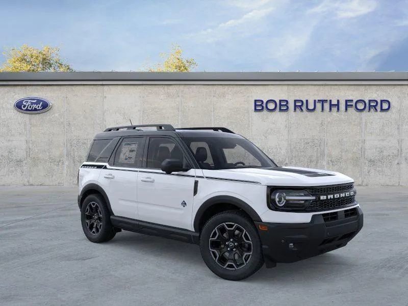 New 2025 Ford Bronco Sport Outer Banks w/ Outer Banks Tech Package+ image 2
