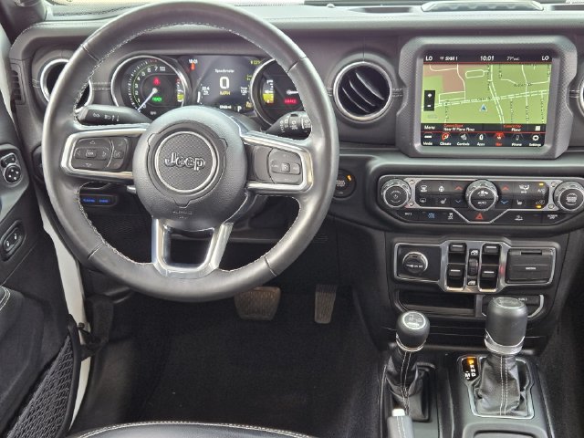 Used 2023 Jeep Wrangler Unlimited Sahara w/ Cold Weather Group AWD/4WD image 28