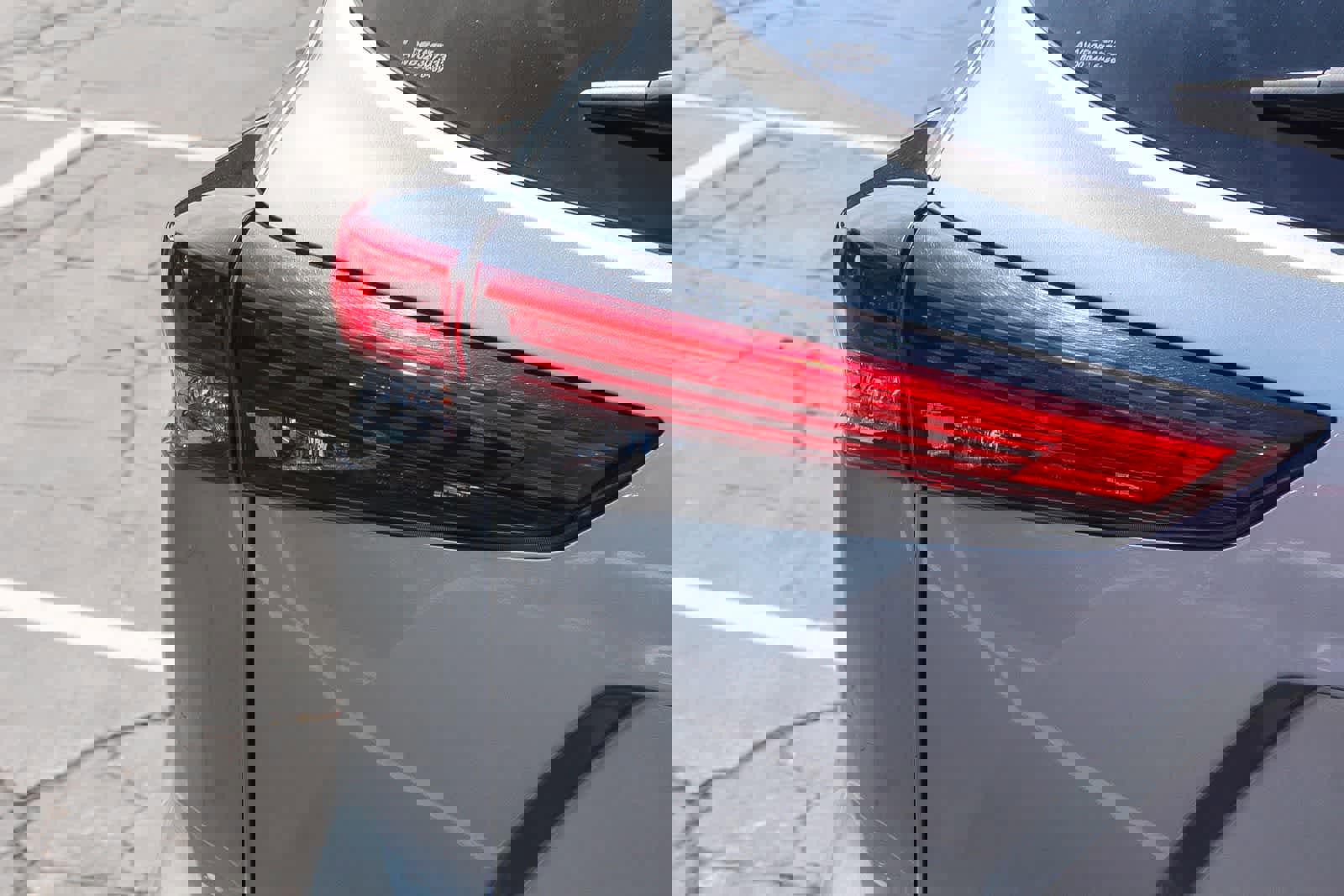 Used 2021 Toyota Highlander XLE image 8