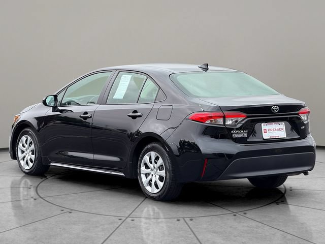Certified 2025 Toyota Corolla LE FWD image 4