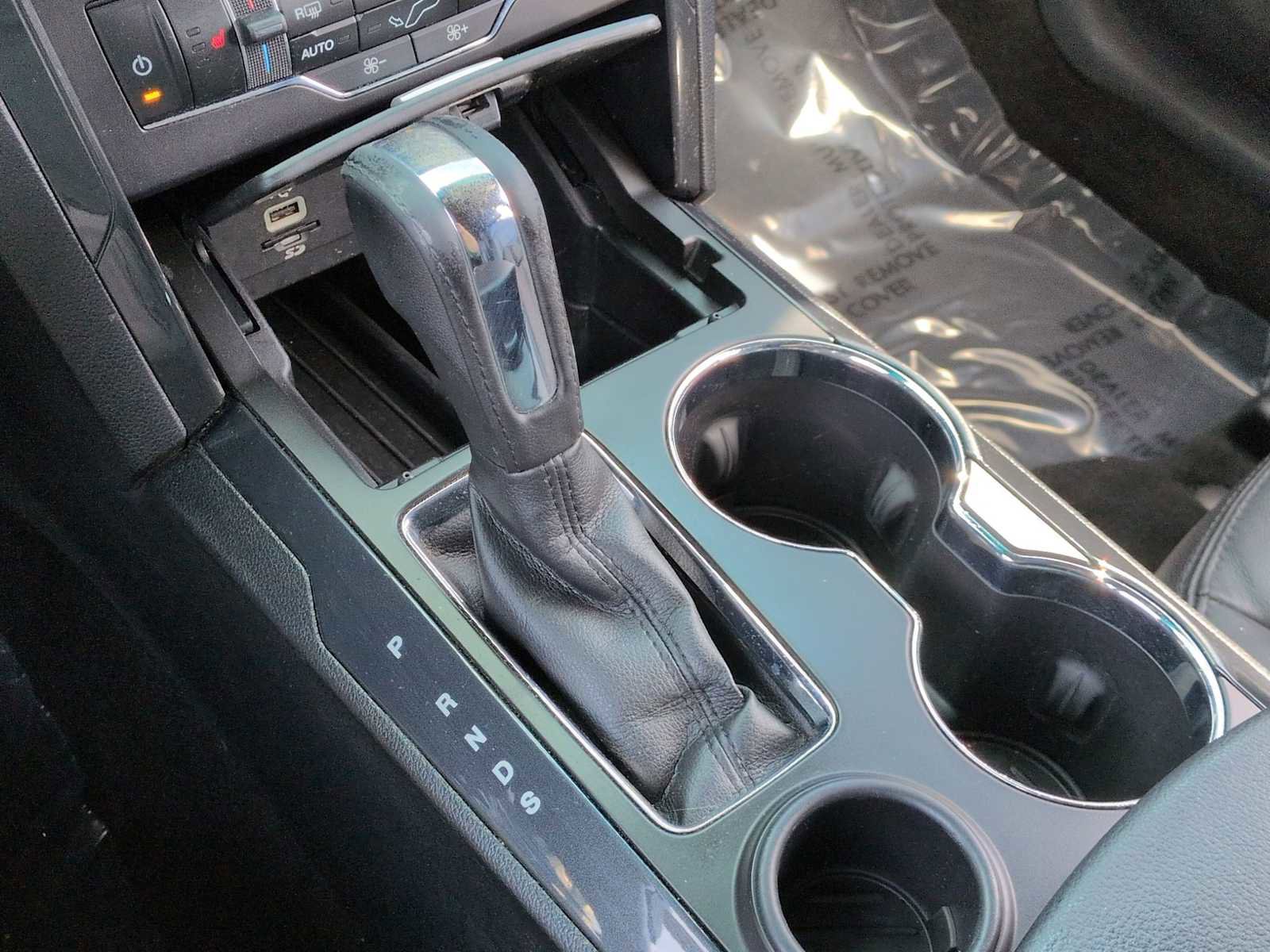 Used 2016 Ford Explorer XLT w/ Equipment Group 202A image 32