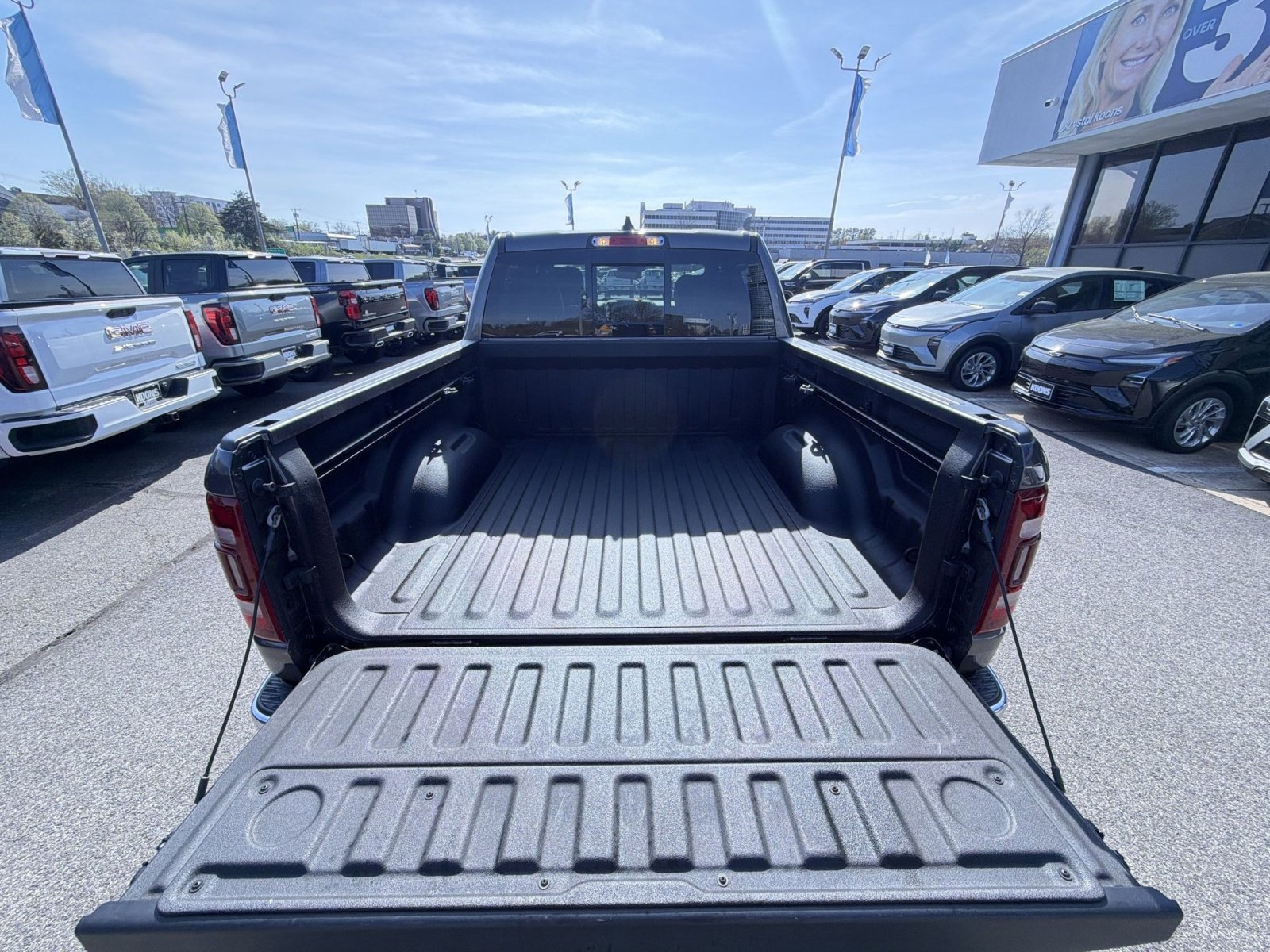 Used 2024 RAM 1500 Laramie image 26