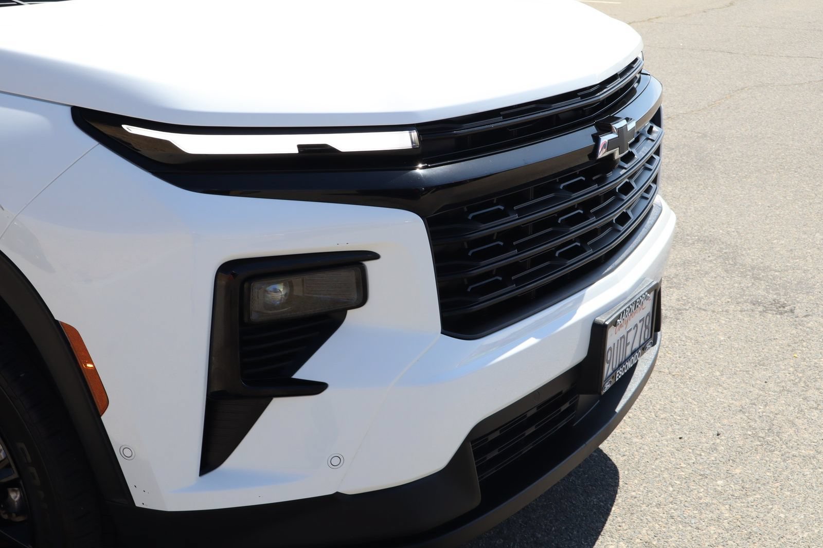 Used 2025 Chevrolet Traverse LT w/ Enhanced Driving Package AWD/4WD image 9