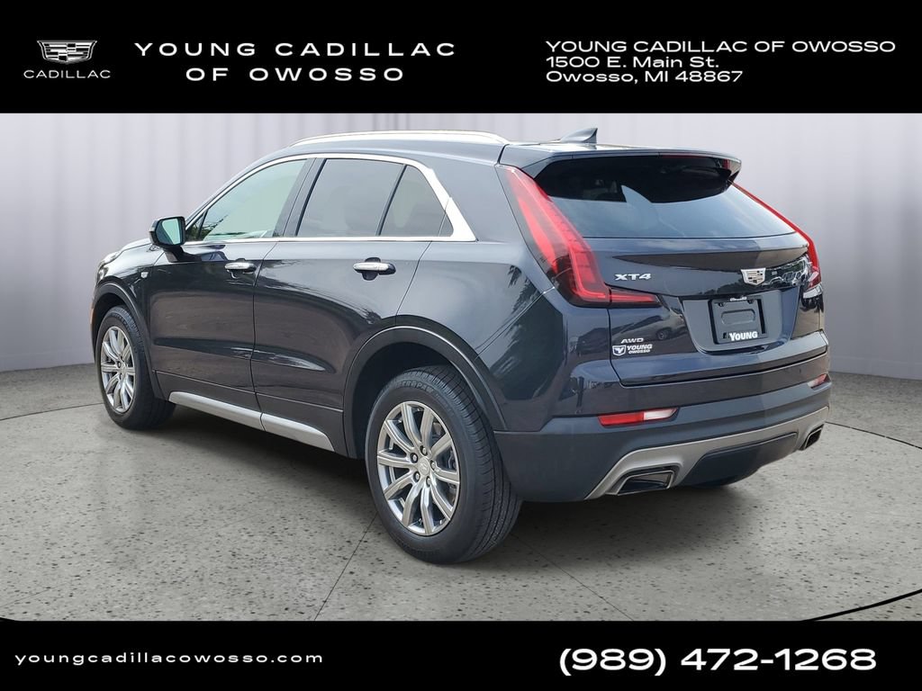 Used 2022 Cadillac XT4 Premium Luxury w/ Cold Weather Package AWD/4WD image 4
