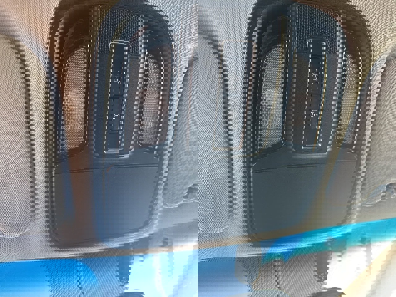 Used 2020 Kia Sorento S image 17