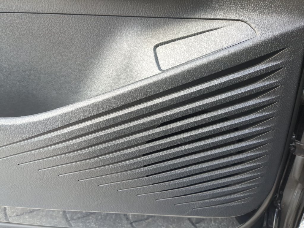 Certified 2023 Volkswagen ID.4 Pro RWD image 18