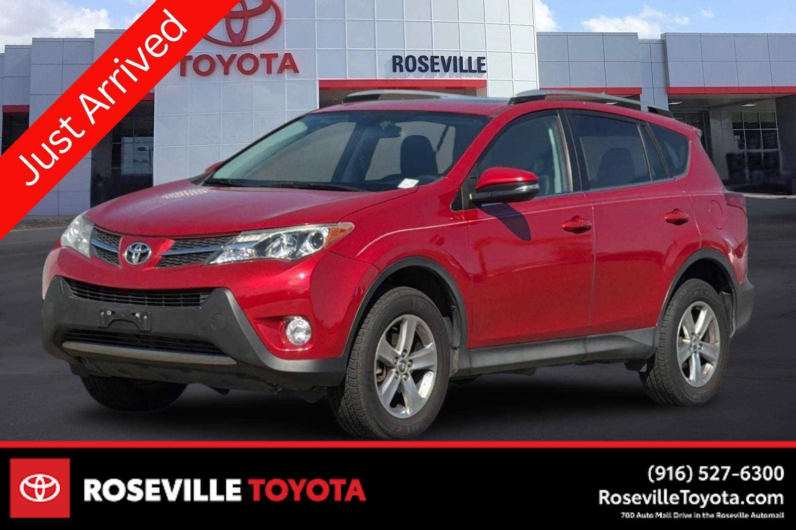 Used 2015 Toyota RAV4 XLE AWD/4WD image 1