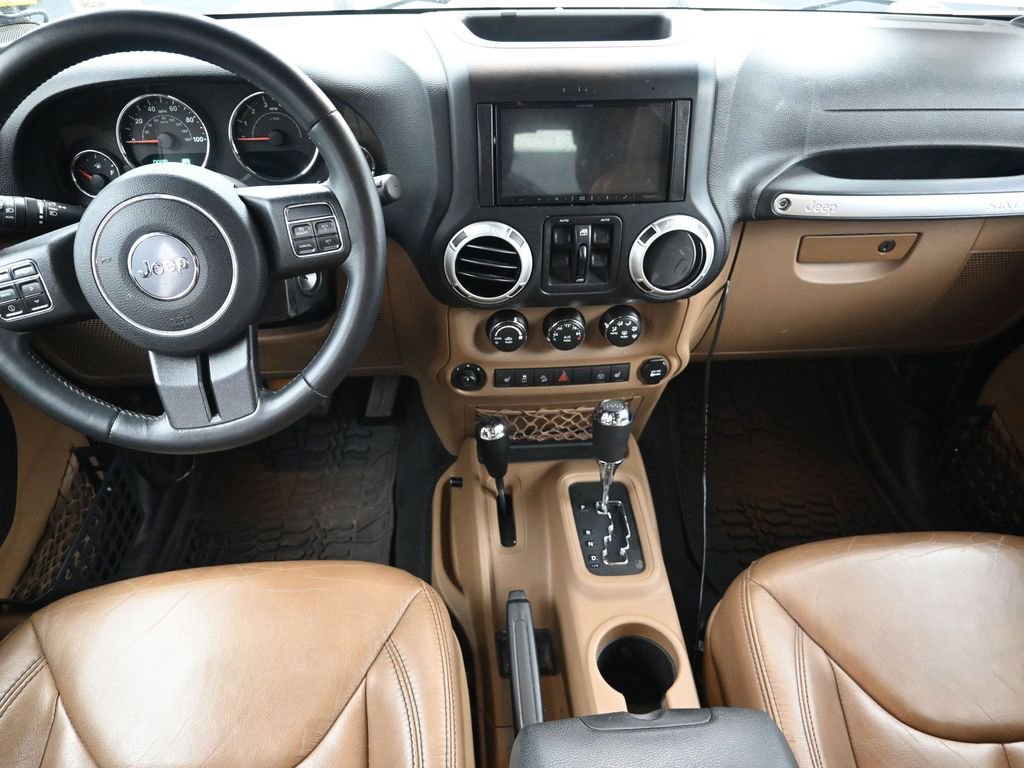 Used 2015 Jeep Wrangler Unlimited Sahara w/ Max Tow Package image 14