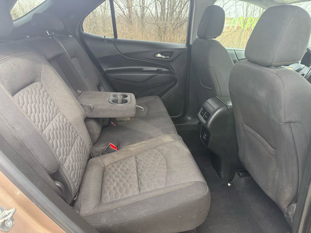 Used 2019 Chevrolet Equinox LT w/ Driver Convenience Package image 16