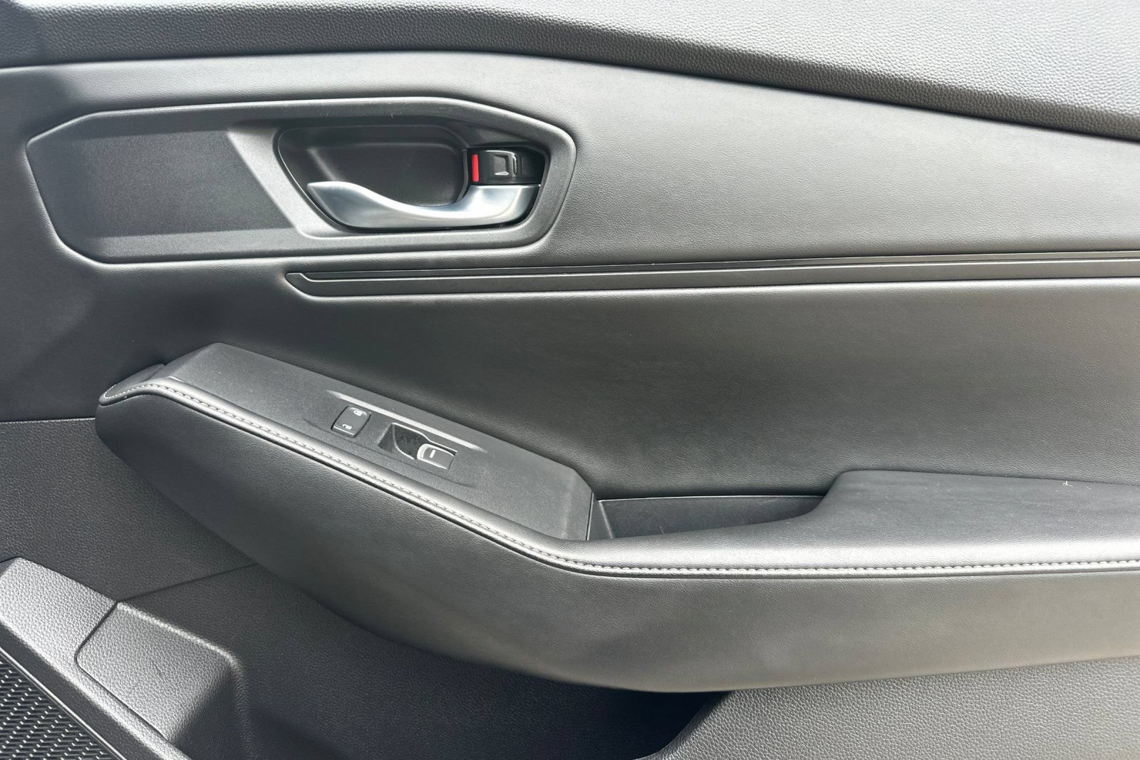Used 2025 Honda Accord Sport image 19