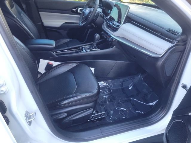 Used 2023 Jeep Compass Limited AWD/4WD image 12