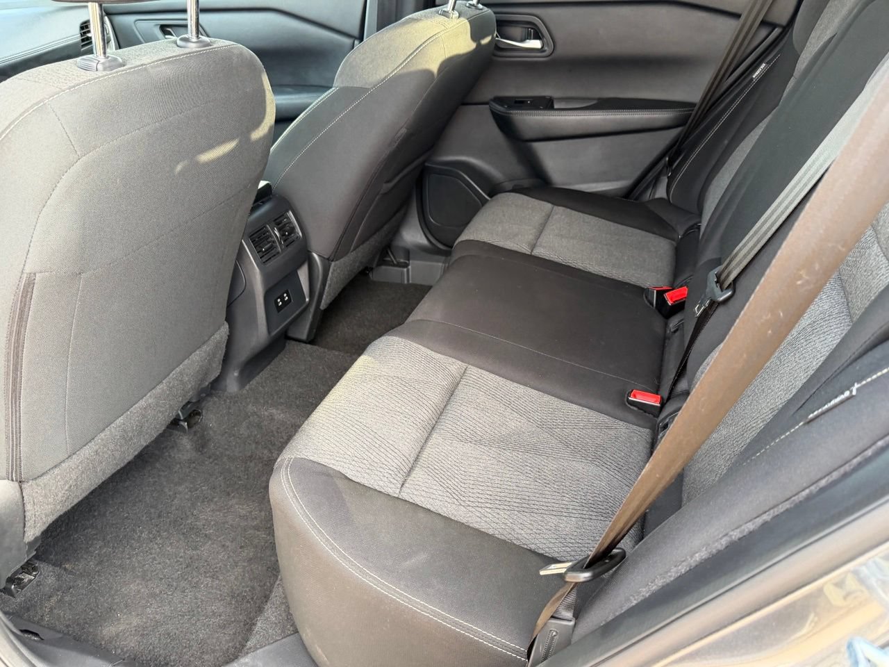 Certified 2025 Nissan Rogue SV AWD/4WD image 29