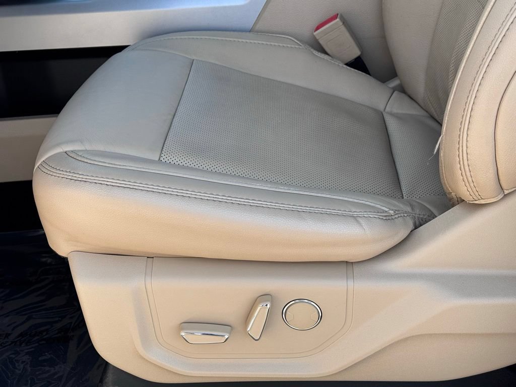 Used 2019 Ford F250 Lariat AWD/4WD image 34