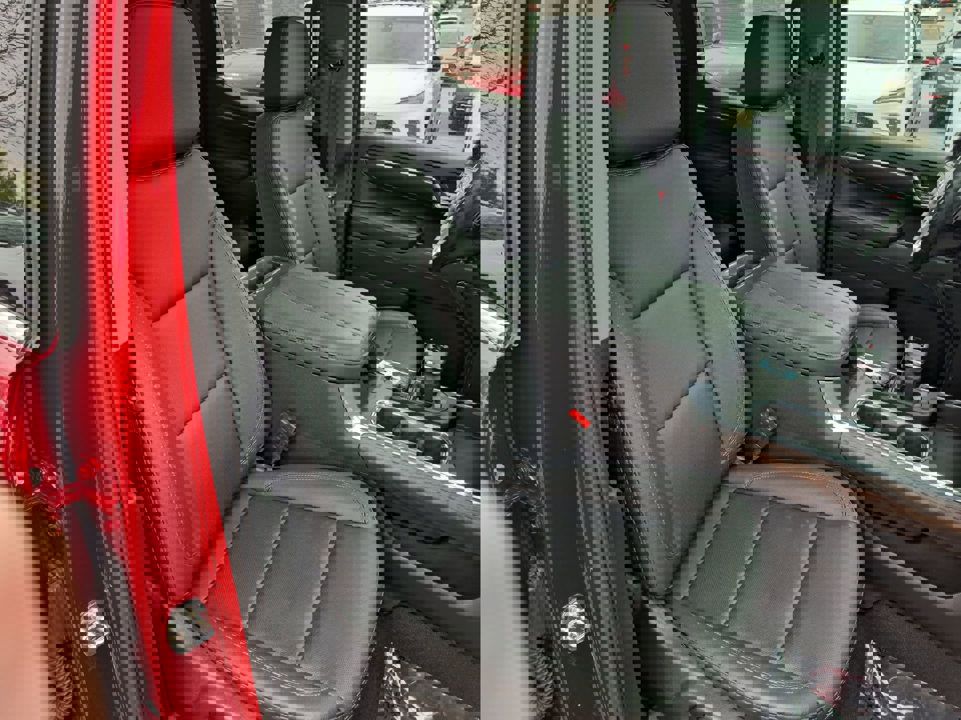 Certified 2024 GMC Sierra 1500 SLT w/ SLT Premium Plus Package image 30