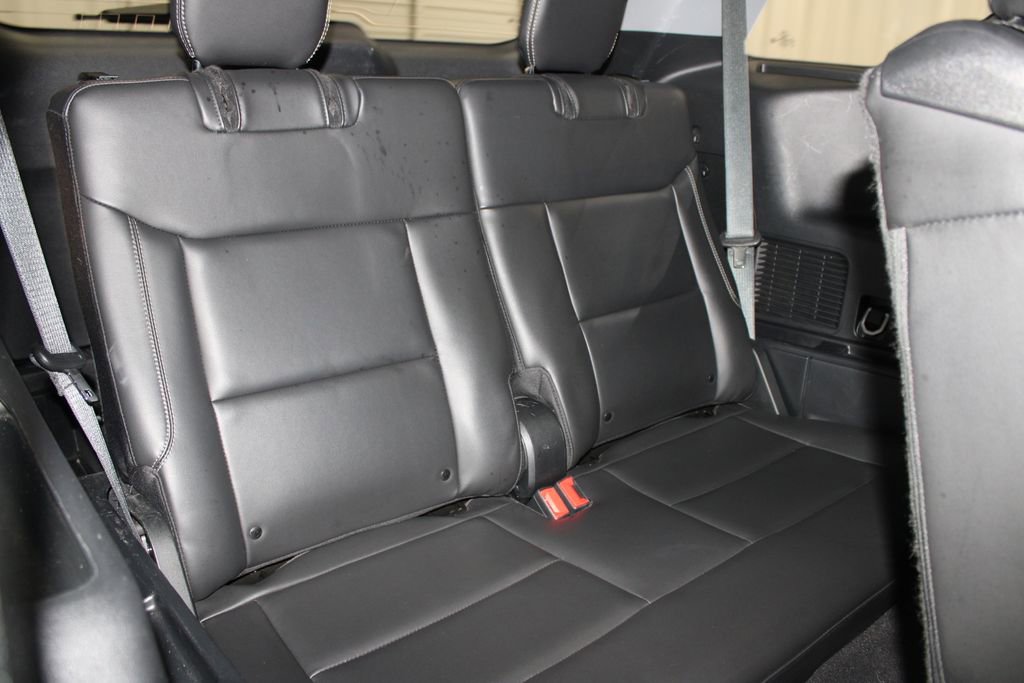 Used 2023 Ford Explorer XLT w/ Equipment Group 202A image 29