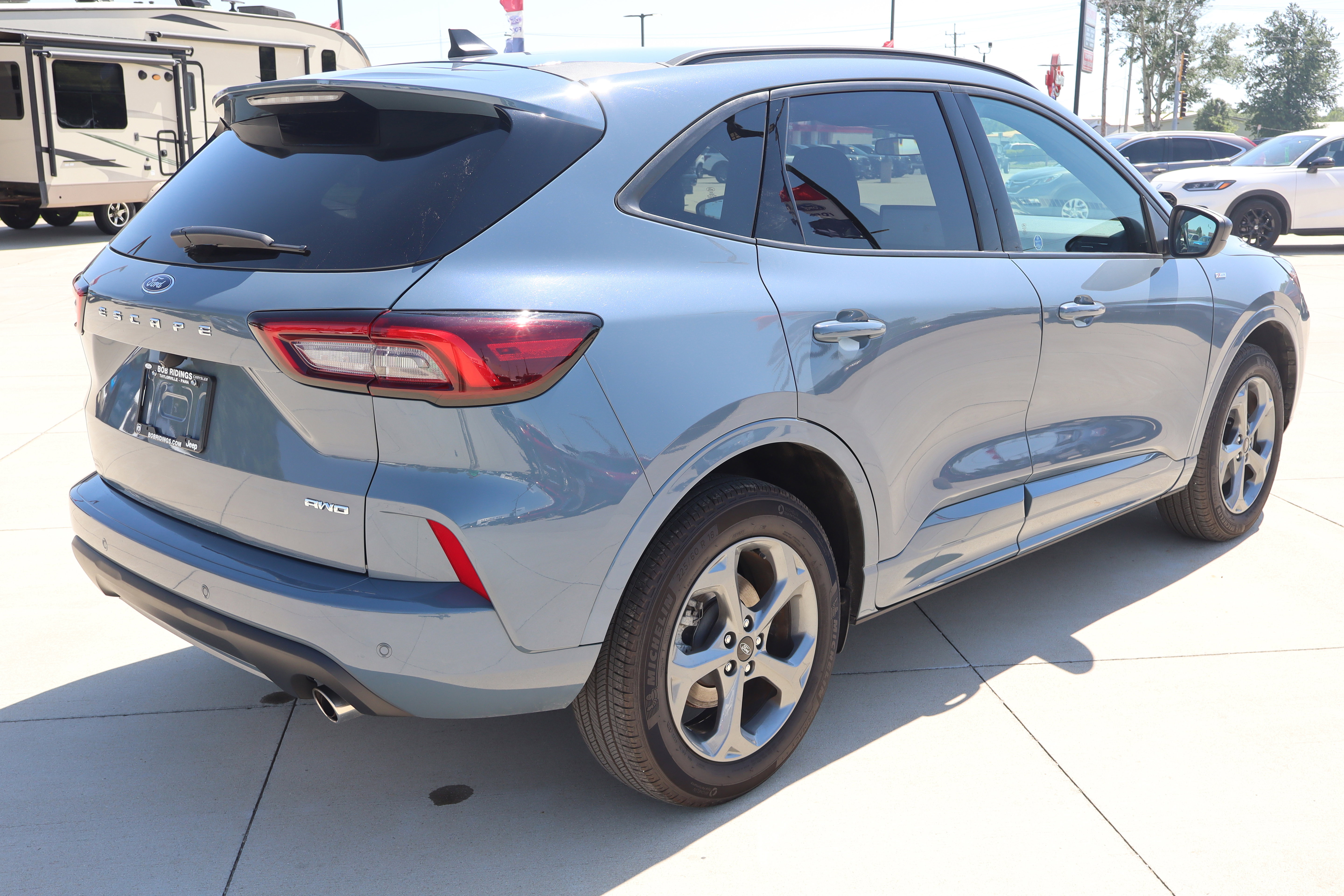 Used 2024 Ford Escape ST-Line w/ Tech Pack #1 AWD/4WD image 6