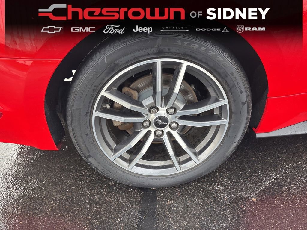 Used 2017 Ford Mustang Coupe RWD image 11
