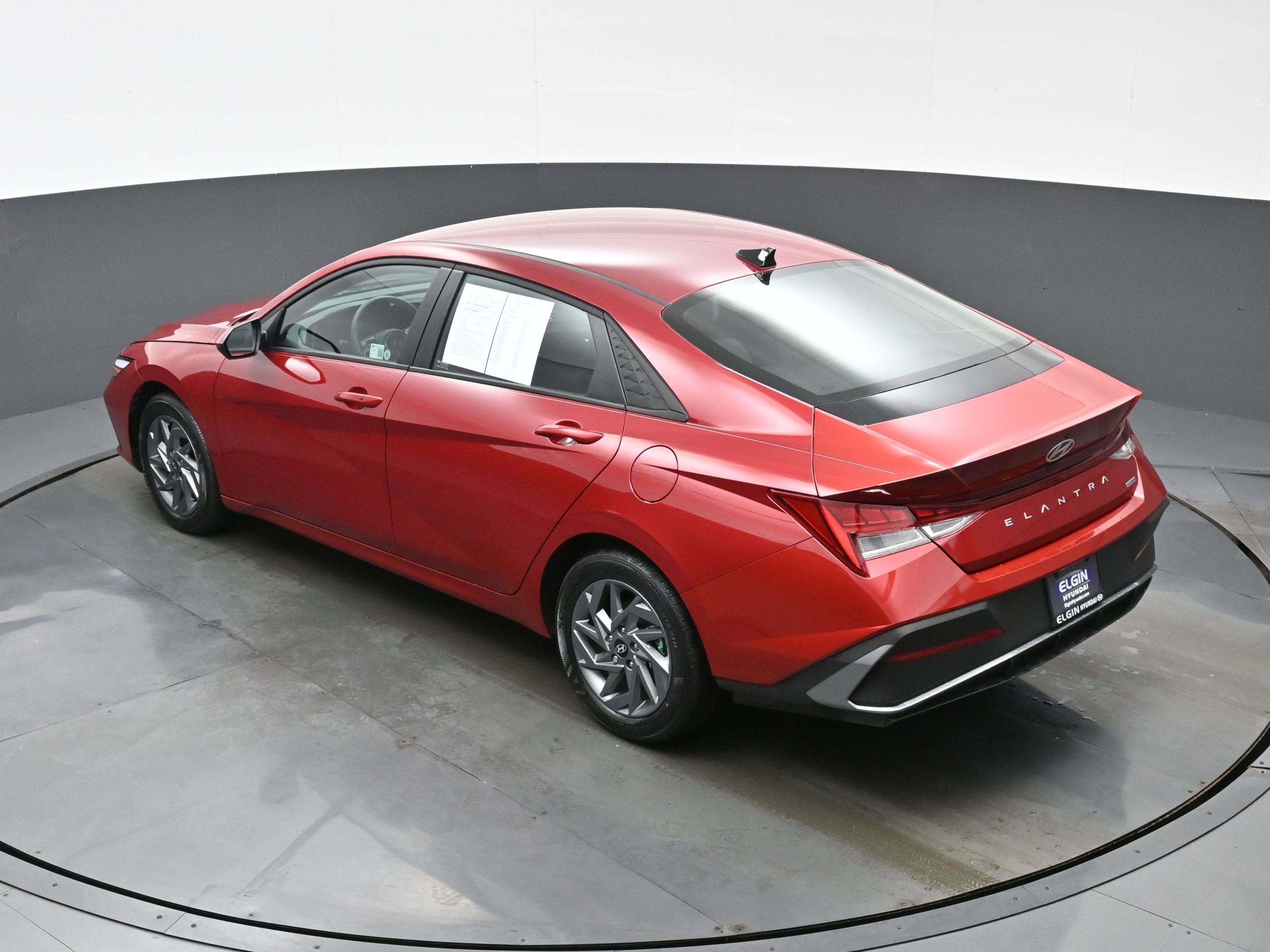Certified 2025 Hyundai Elantra Blue image 34
